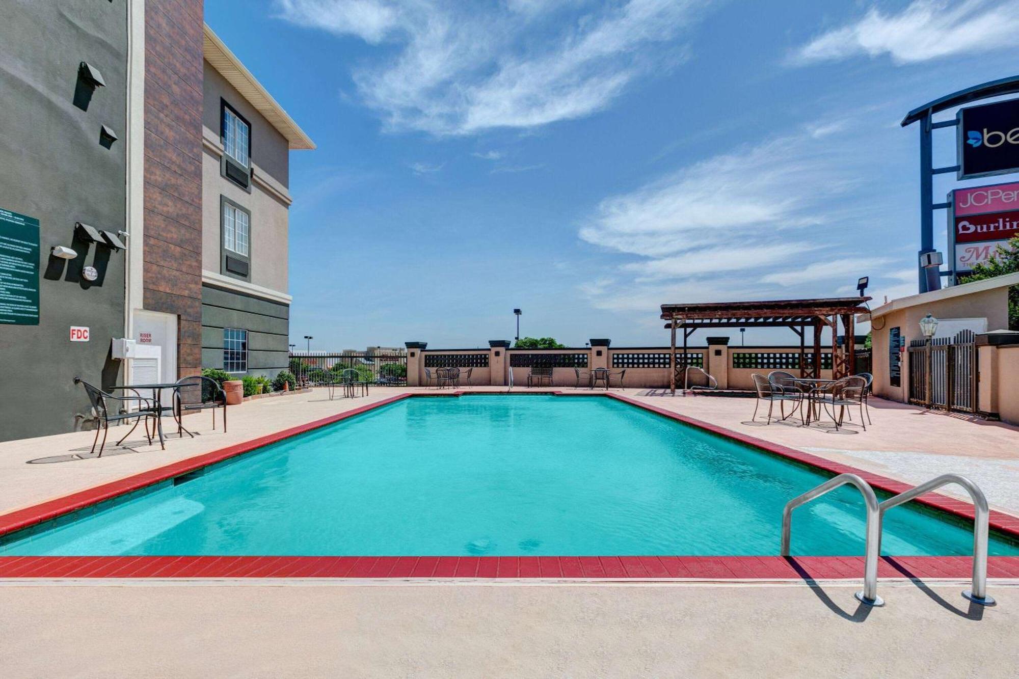 La Quinta By Wyndham Weatherford Exterior photo